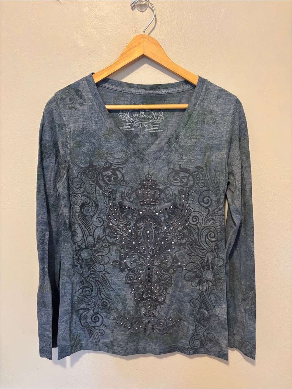 V-Neck Long Sleeve Tee with Studded Ornate Motif - Slate Blue